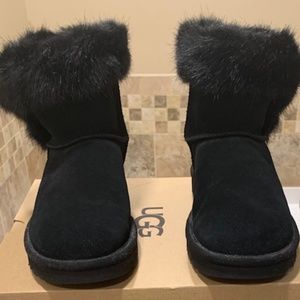 NEW UGGS